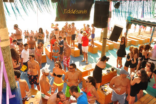 Champagne Showers @ Edde Sands